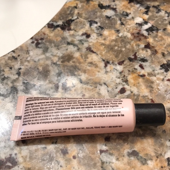 Mary Kay primer - Picture 2 of 2